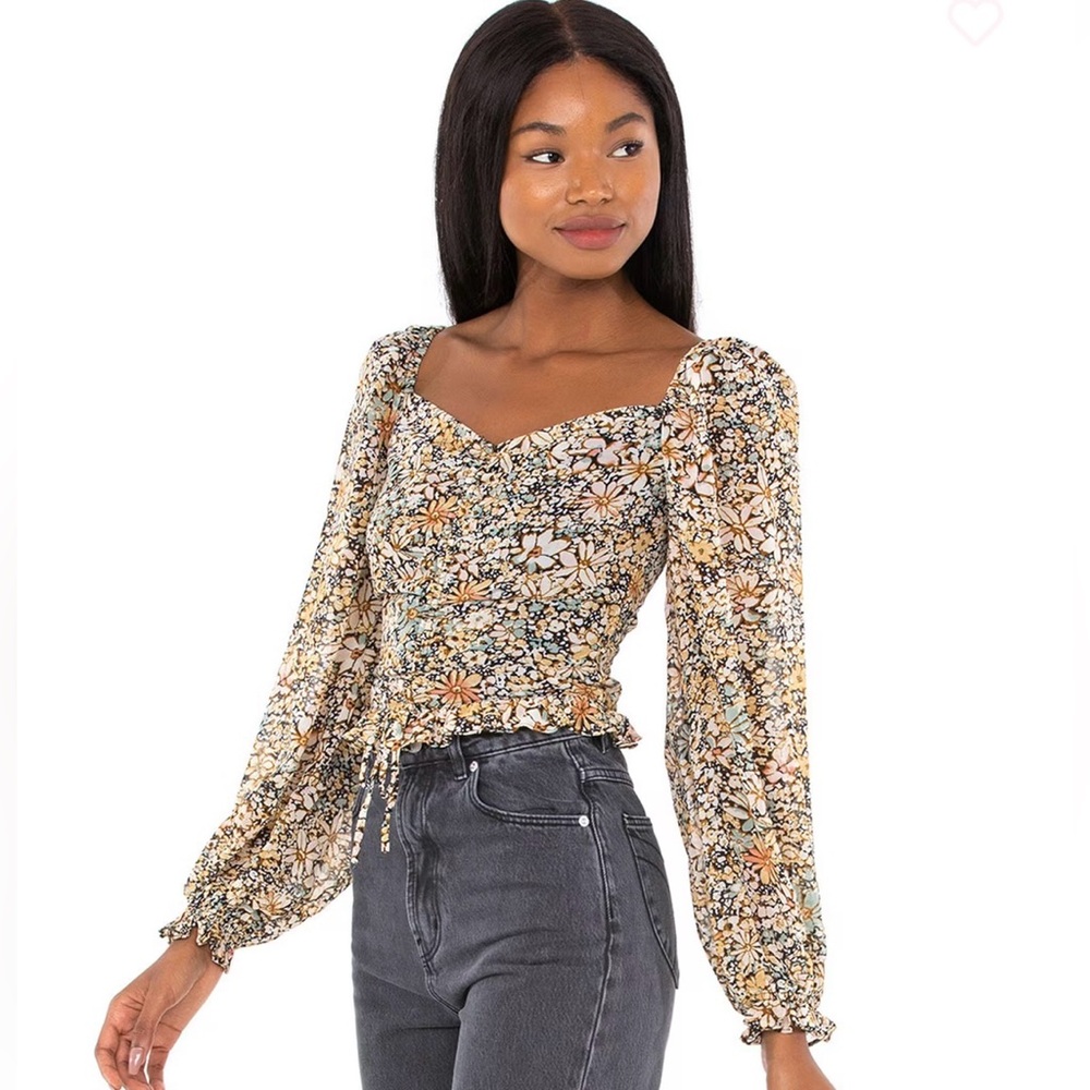 ASTR the Label, Love Song Top, Floral Rouched Long Sleeve Blouse, Size L, NWT